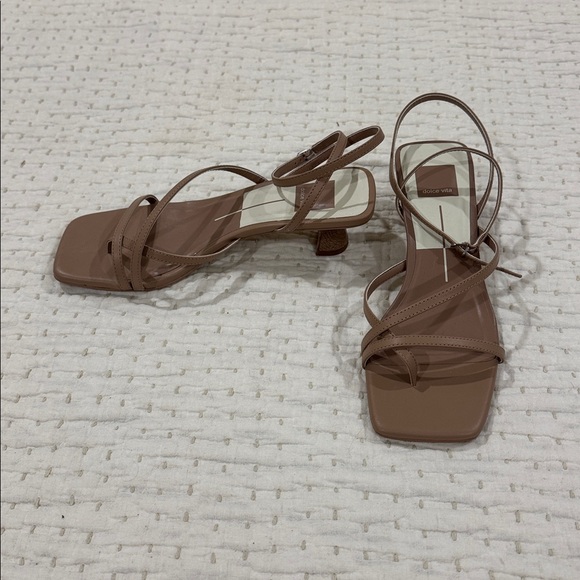 Dolce Vita Women's Brown Strappy Sandals - Picture 2 of 3